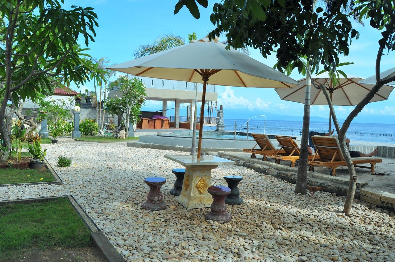 Cemara'S Beach Homestay Batununggul Zewnętrze zdjęcie