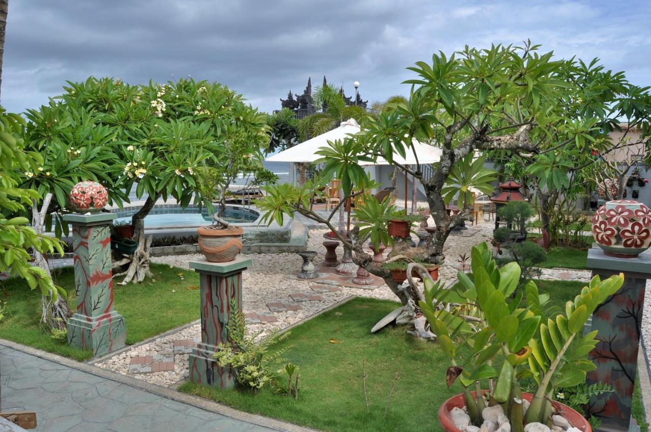 Cemara'S Beach Homestay Batununggul Zewnętrze zdjęcie