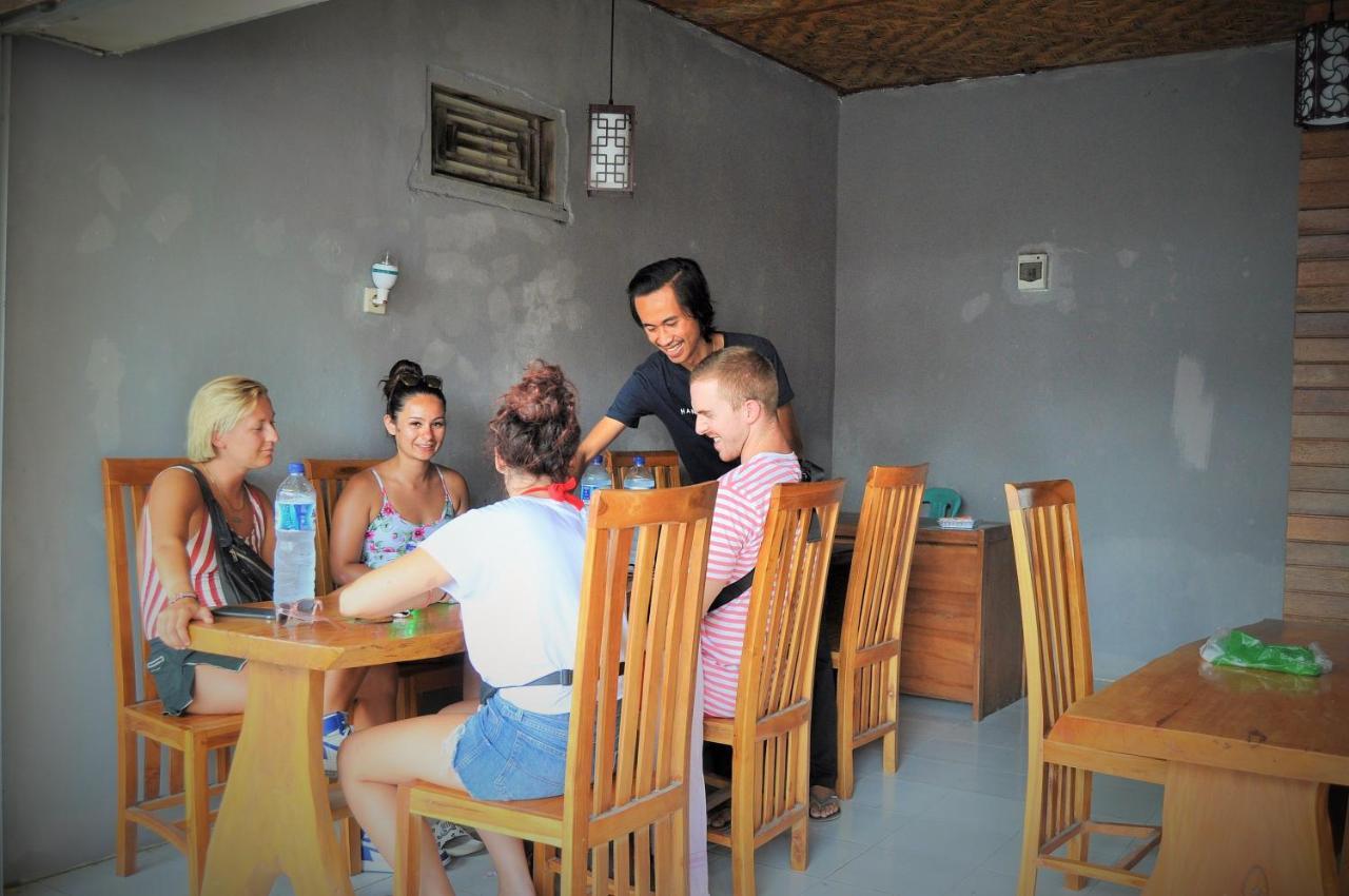 Cemara'S Beach Homestay Batununggul Zewnętrze zdjęcie